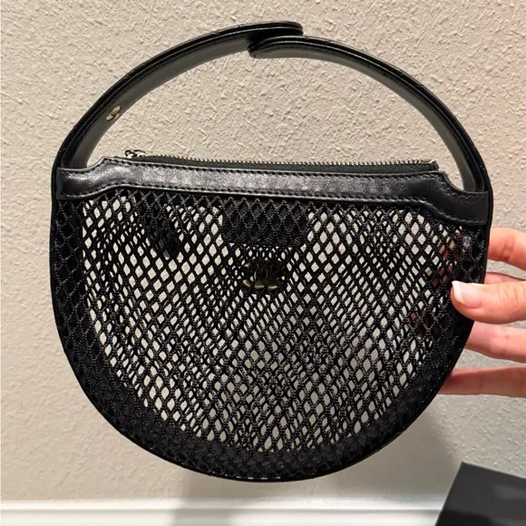 CHANEL BLACK MINI HOBO MESH POUCH RUNWAY RARE NEW - Picture 4 of 13